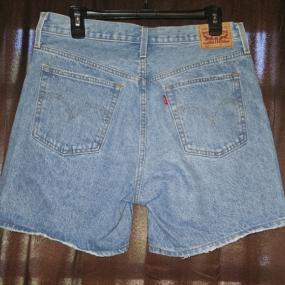 Levi 501 Button Fly Denim Shorts - Picture 3 of 5